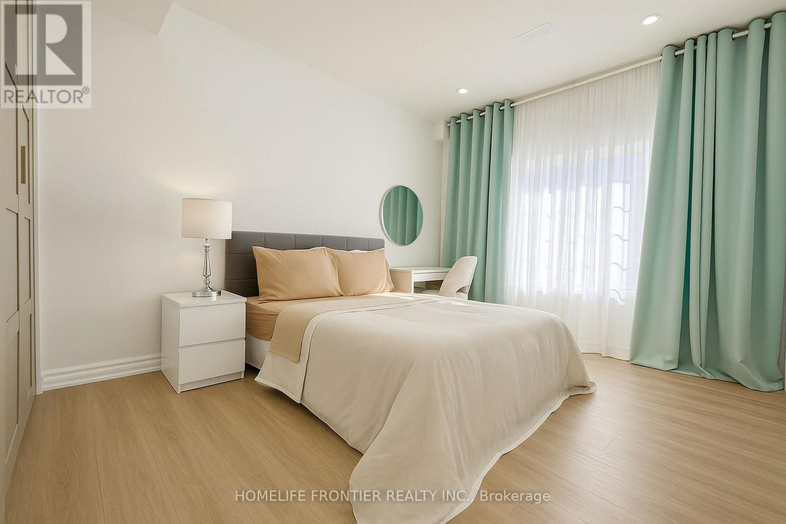 #2 - 43 Kenneth Ross Bend, East Gwillimbury, Ontario L9N 0T7 - Photo 1 - N12509344