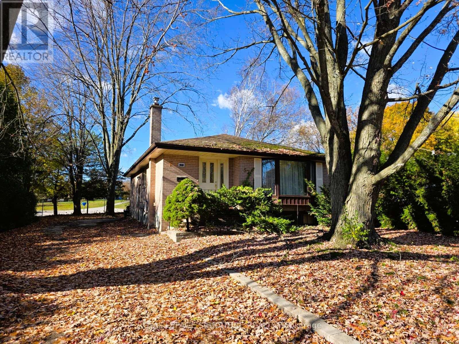 57 Foreht Crescent, Aurora, Ontario  L4G 3E9 - Photo 1 - N12509388