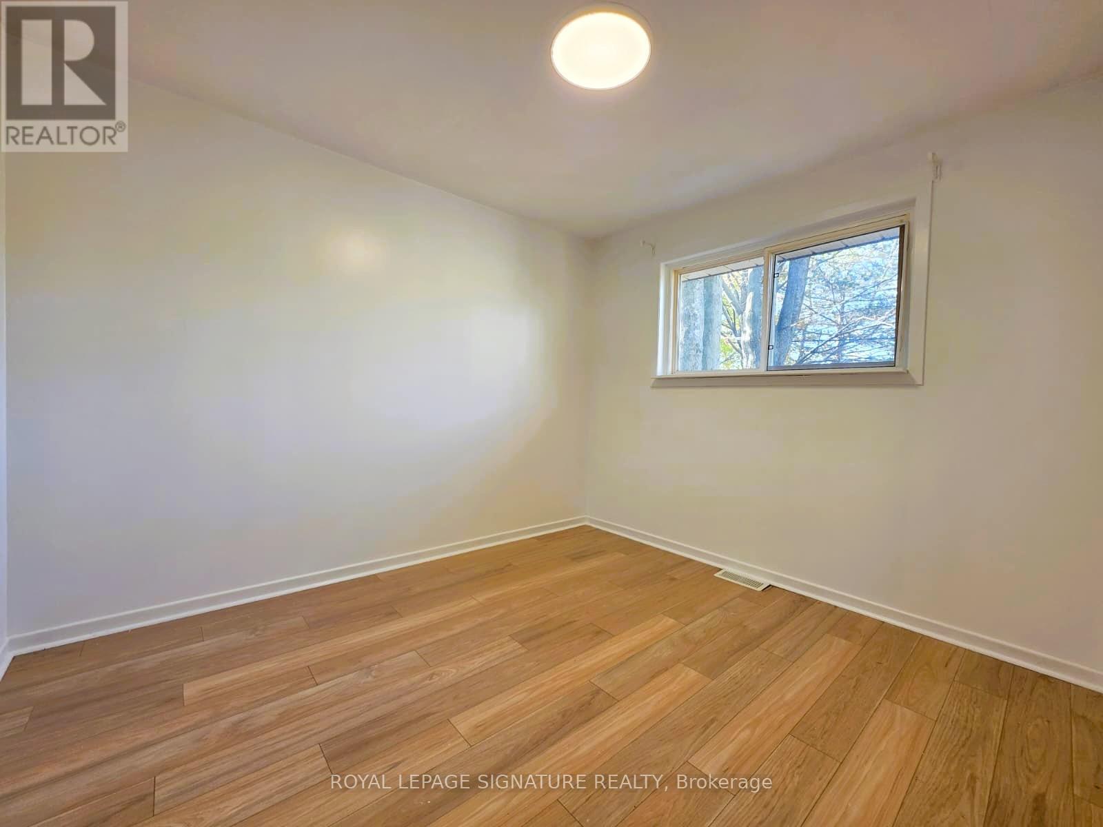 57 Foreht Crescent, Aurora, Ontario  L4G 3E9 - Photo 12 - N12509388