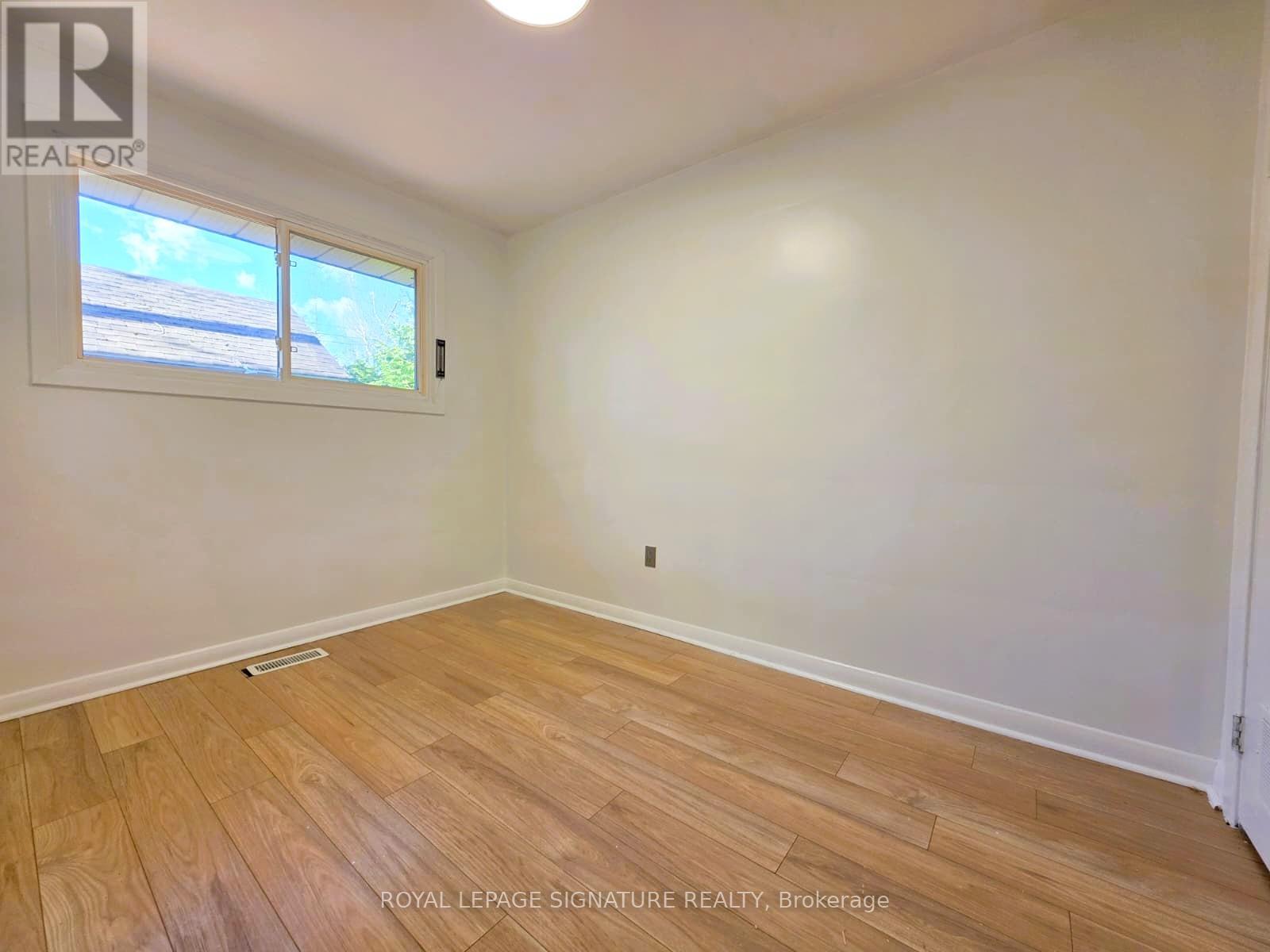 57 Foreht Crescent, Aurora, Ontario  L4G 3E9 - Photo 9 - N12509388