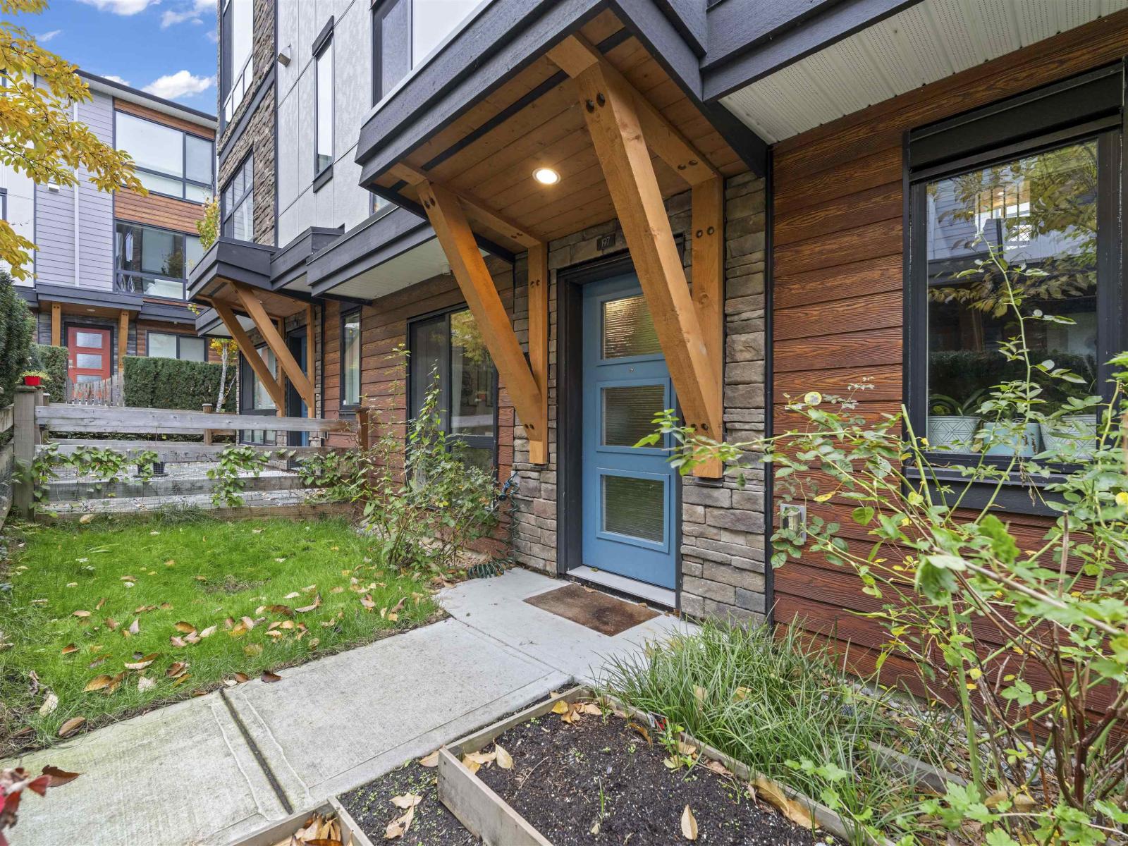 197 16488 64 Avenue, Surrey, British Columbia  V3S 6X6 - Photo 2 - R3064617