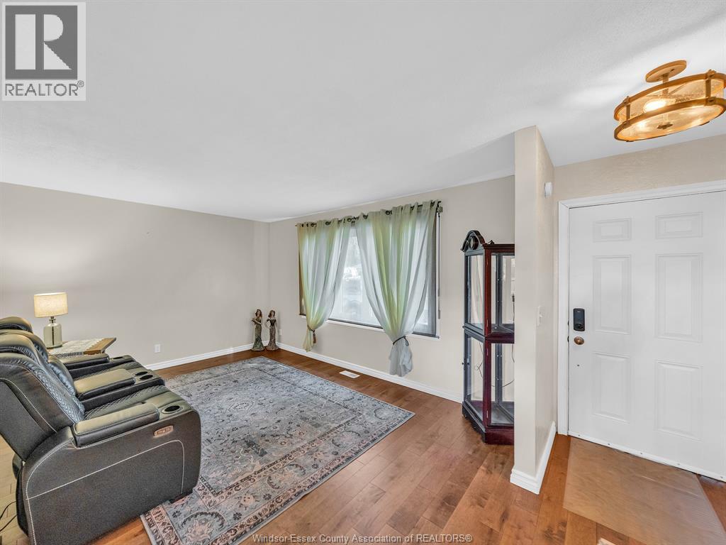 10 Durango, Amherstburg, Ontario N0R 1G0 - Photo 2 - 25028014