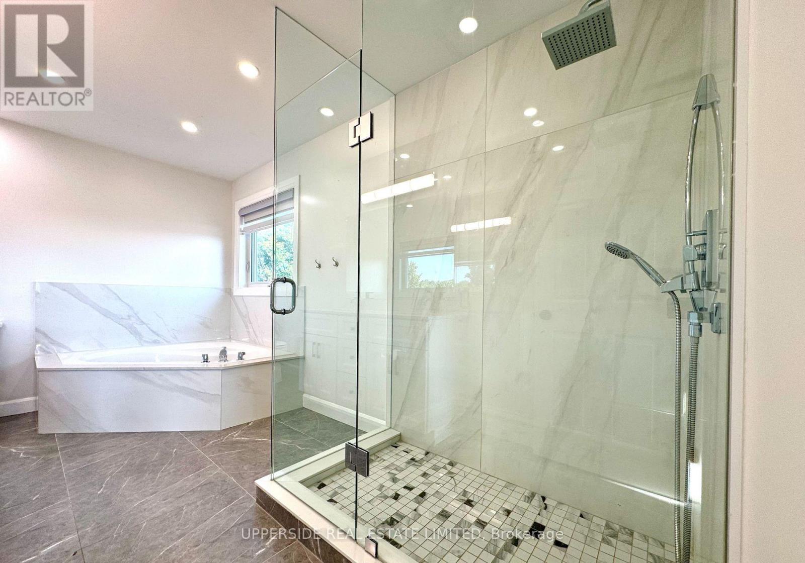 Upper - 46 Country Lane, Barrie (Painswick South), Ontario  L4N 0E8 - Photo 9 - S12509242