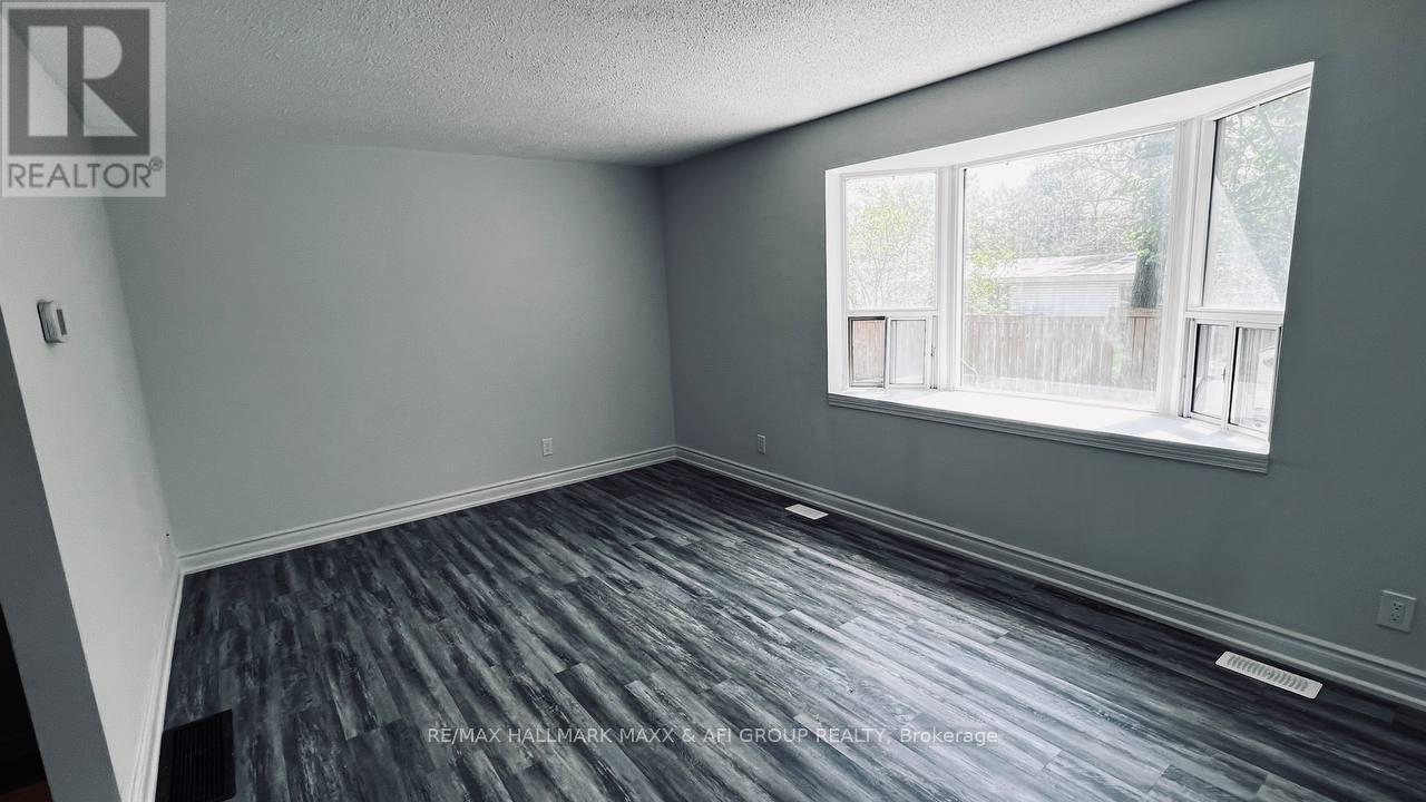 Unit A - 82 Sanford Street, Barrie (Sanford), Ontario  L4N 3C5 - Photo 12 - S12509408
