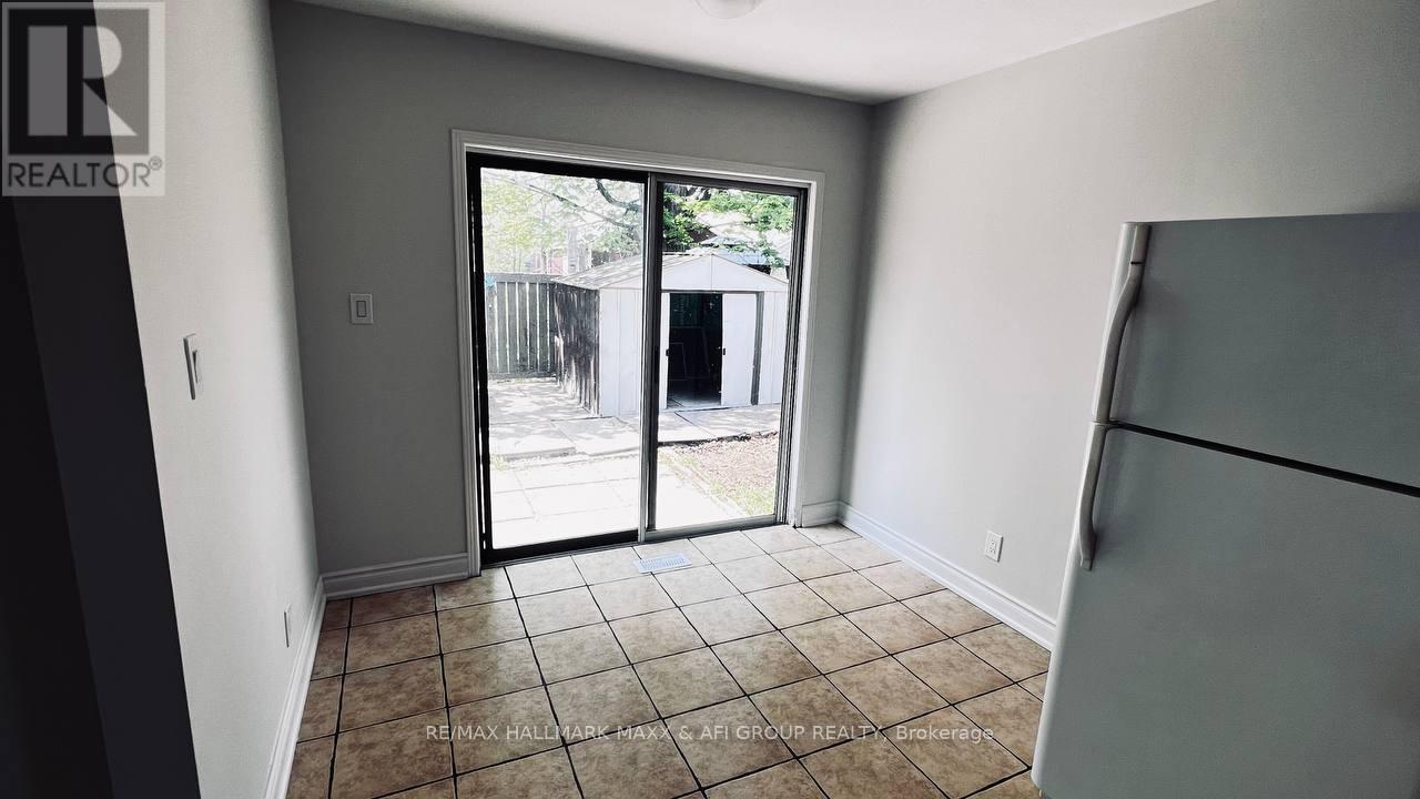 Unit A - 82 Sanford Street, Barrie (Sanford), Ontario  L4N 3C5 - Photo 7 - S12509408