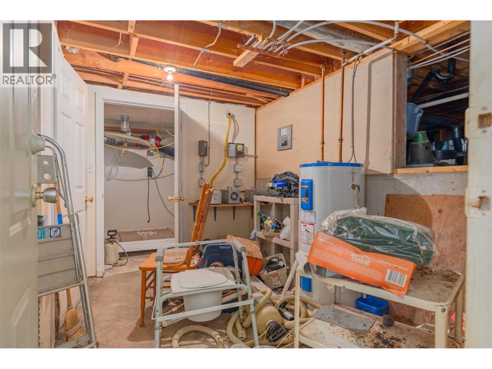 1976 Watson Lane, Fruitvale, British Columbia  V0G 1L1 - Photo 11 - 10367081