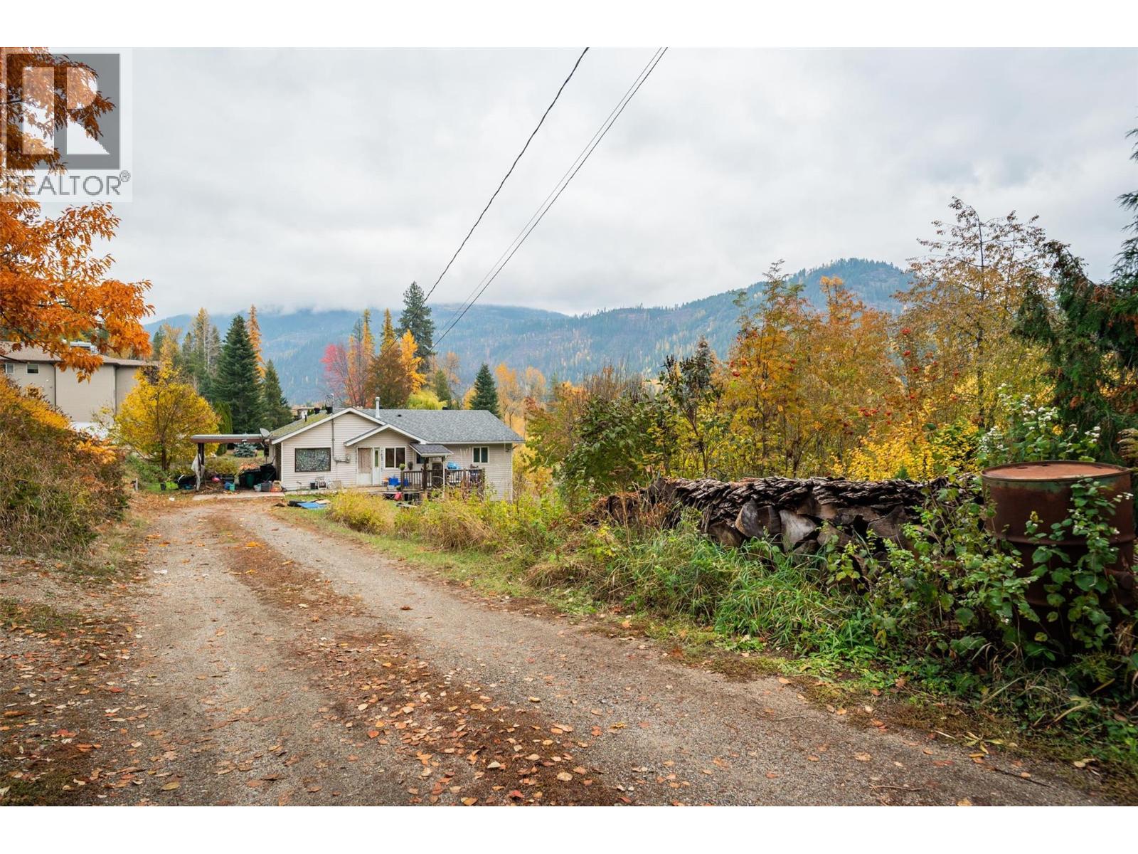 1976 Watson Lane, Fruitvale, British Columbia  V0G 1L1 - Photo 23 - 10367081