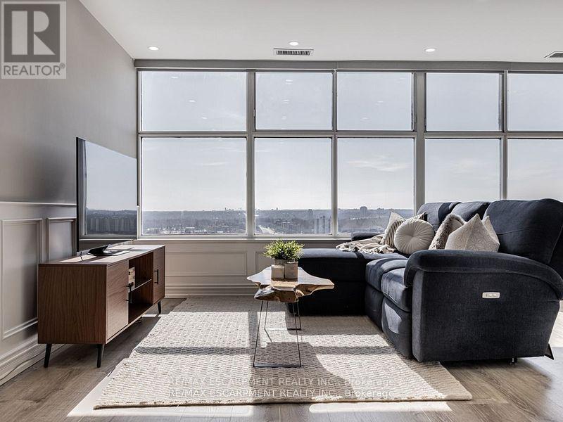 Uph7 - 880 Dundas Street W, Mississauga, Ontario  L5C 4H3 - Photo 17 - W12509082