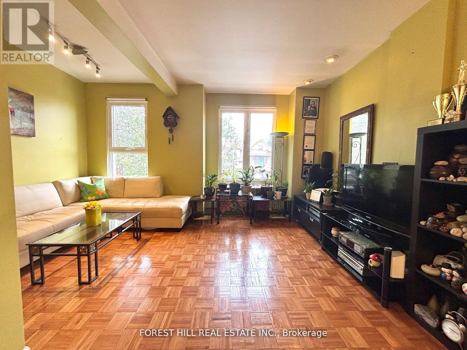 1046 Dovercourt Road, Toronto, Ontario  M6H 2X8 - Photo 16 - W12509198