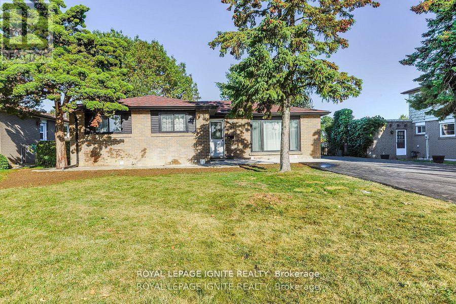 4 DRAYTON CRESCENT, Brampton, Ontario