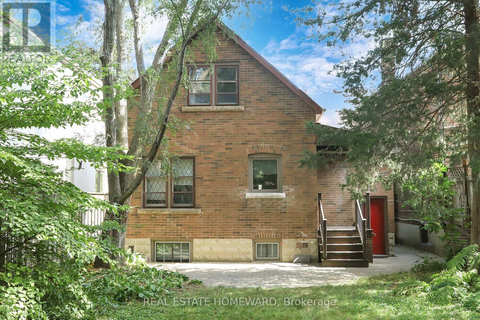 250 Grenview Boulevard S, Toronto, Ontario  M8Y 3V3 - Photo 38 - W12509216