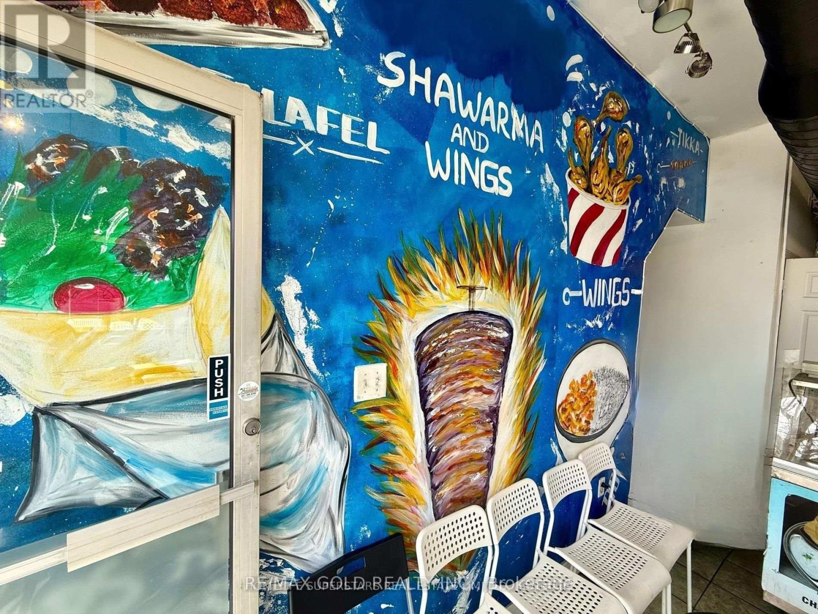 5 - 3308 Lakeshore Boulevard W, Toronto, Ontario  M8V 1M4 - Photo 2 - W12509252