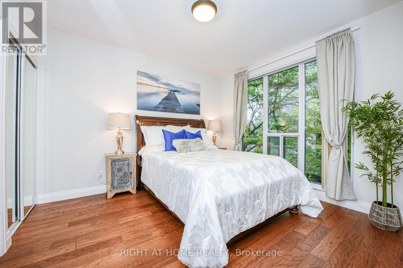 109 - 2119 Lake Shore Boulevard W, Toronto, Ontario  M8V 4E8 - Photo 18 - W12509282