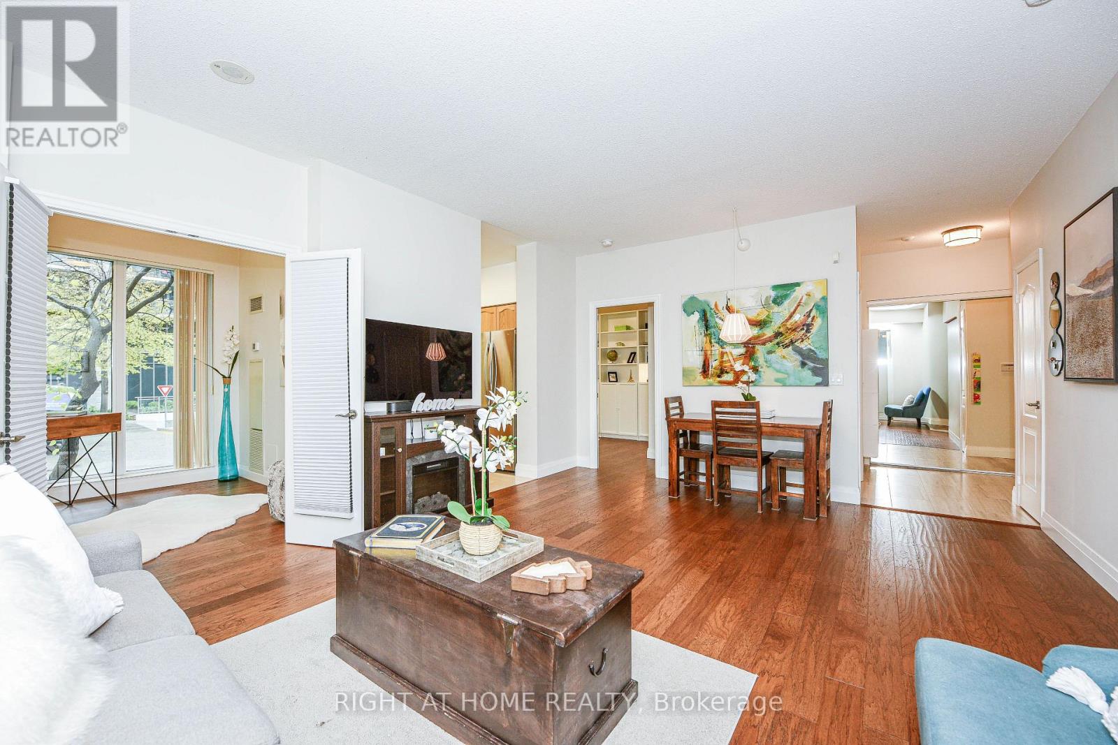 109 - 2119 Lake Shore Boulevard W, Toronto, Ontario  M8V 4E8 - Photo 9 - W12509282