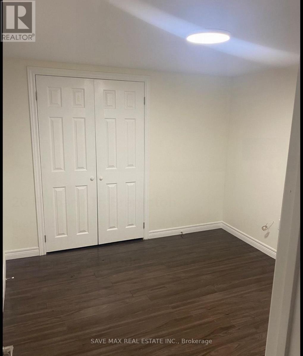 26 Hillbank Trail, Brampton, Ontario  L6S 1P6 - Photo 16 - W12509324