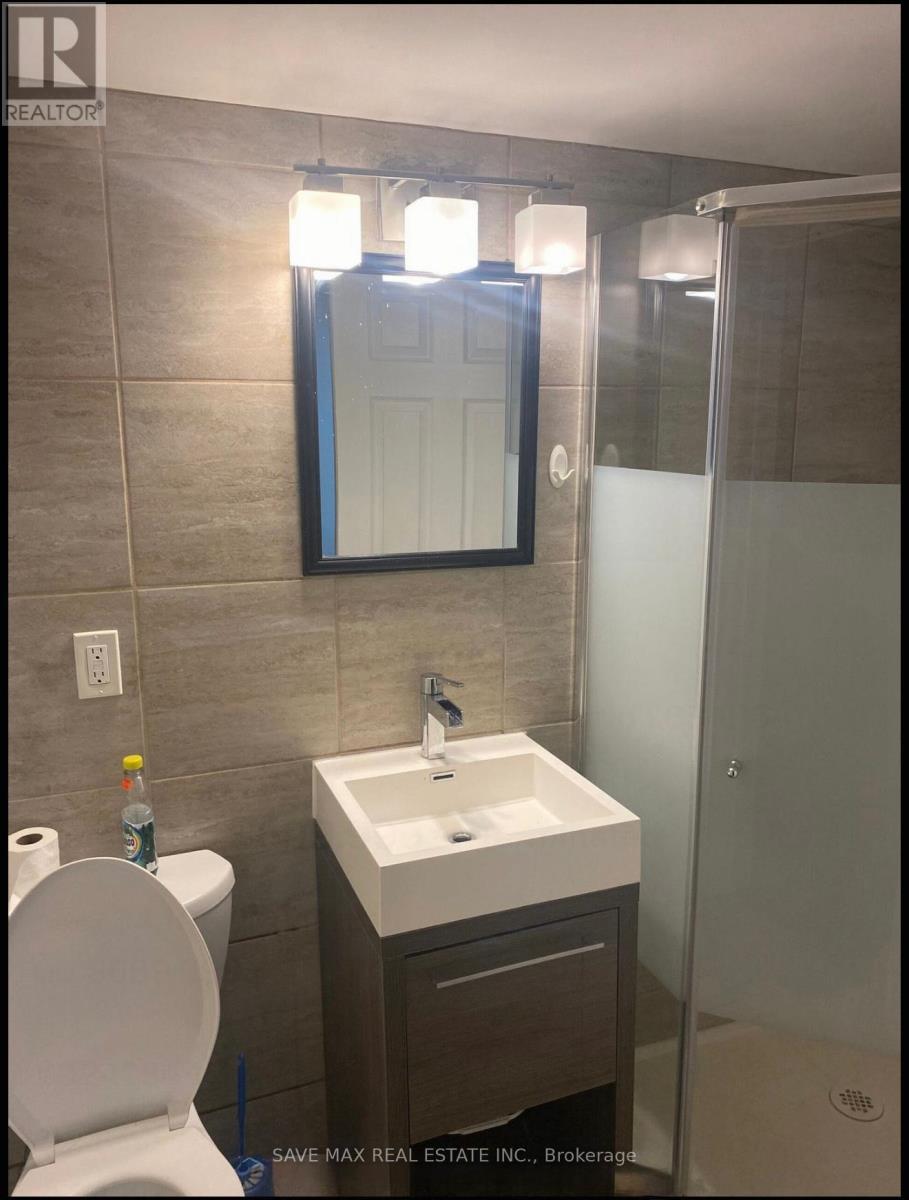 26 Hillbank Trail, Brampton, Ontario  L6S 1P6 - Photo 18 - W12509324