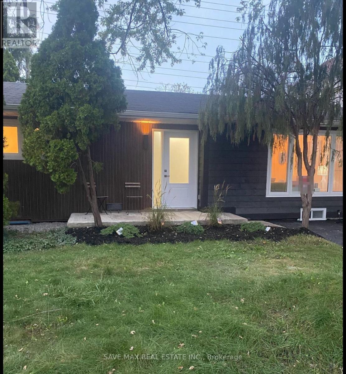 26 Hillbank Trail, Brampton, Ontario  L6S 1P6 - Photo 2 - W12509324