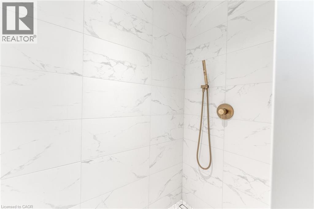 483 King William Street, Hamilton, Ontario  L8L 1R2 - Photo 17 - 40770579