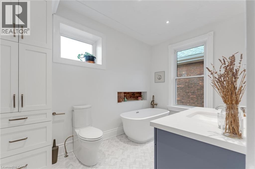 483 King William Street, Hamilton, Ontario  L8L 1R2 - Photo 15 - 40770579