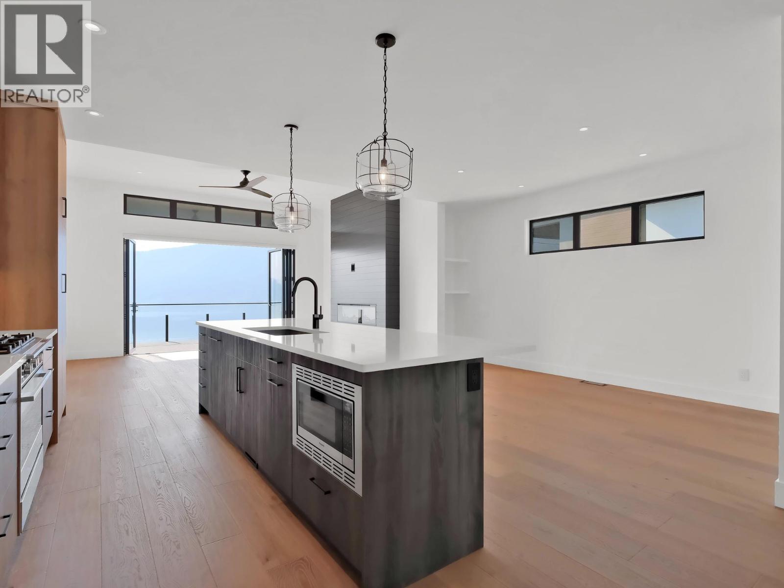 9201 Okanagan Centre Road W Unit# 10 Lake Country Photo 12 9201 Okanagan Centre Road W Unit# 10 Lake Country Photo 12