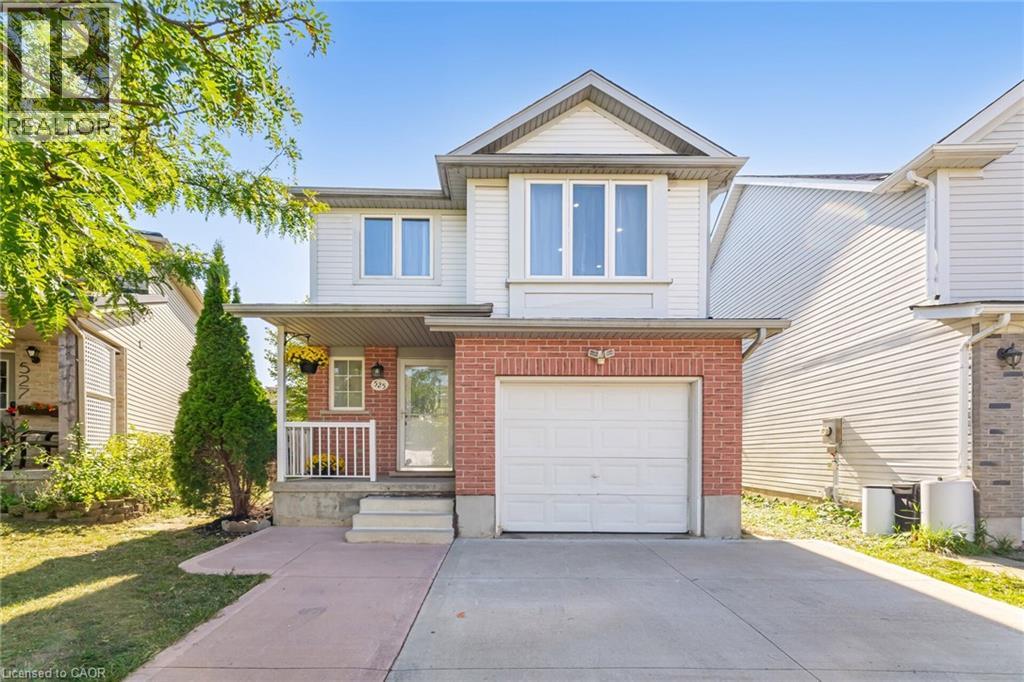 525 Chablis Drive, Waterloo, Ontario  N2T 2Y1 - Photo 4 - 40784601