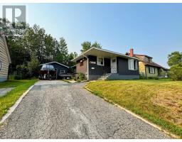 2 Essa PL, Manitouwadge, Ontario