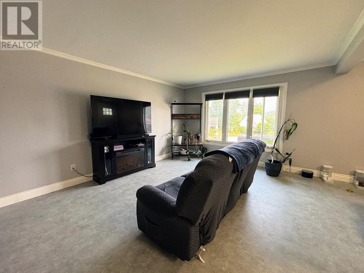 2 Essa Pl, Manitouwadge, Ontario  P0T 2C0 - Photo 6 - TB252166