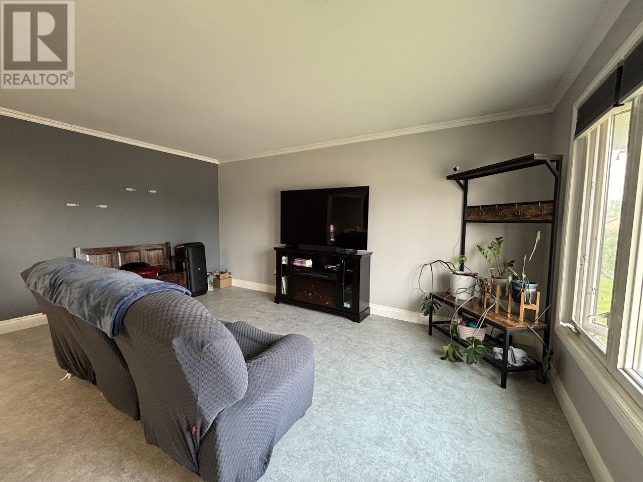 2 Essa Pl, Manitouwadge, Ontario  P0T 2C0 - Photo 7 - TB252166