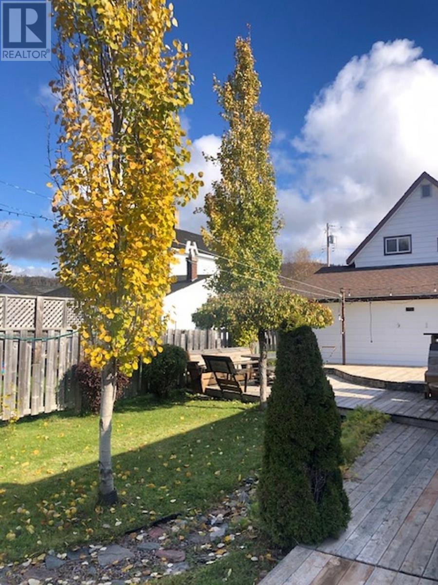 205 Main St, Schreiber, Ontario  P0T 2W0 - Photo 18 - TB253386