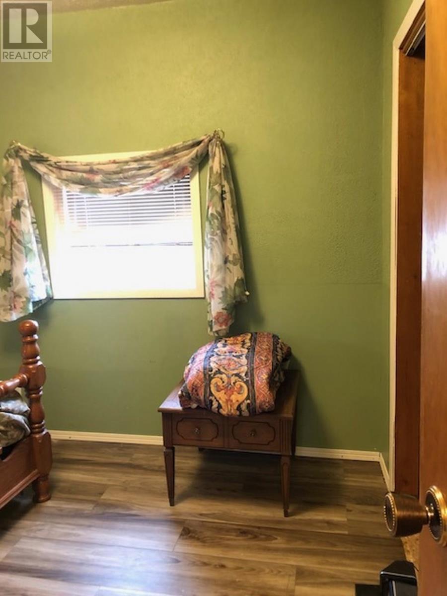 205 Main St, Schreiber, Ontario  P0T 2W0 - Photo 9 - TB253386