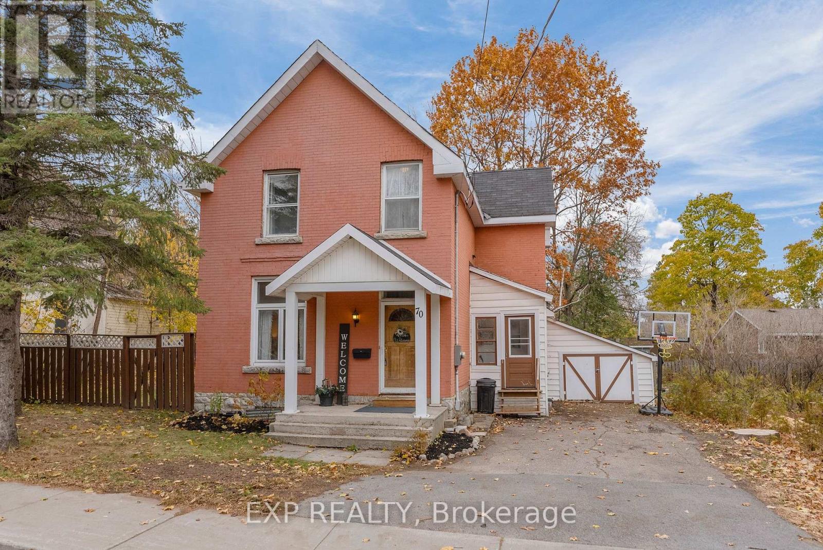 70 Munroe Avenue E, Renfrew, Ontario  K7V 3K1 - Photo 1 - X12509448