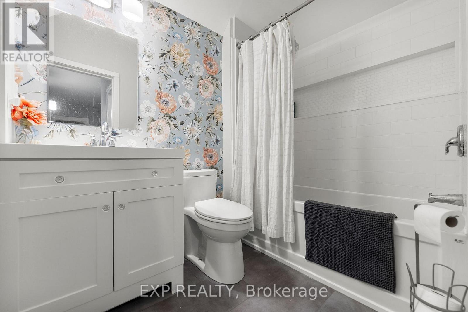 70 Munroe Avenue E, Renfrew, Ontario  K7V 3K1 - Photo 21 - X12509448