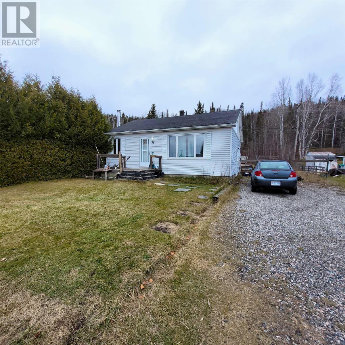 27 Warbler Drive, Manitouwadge, Ontario  P0T 2C0 - Photo 2 - TB253389
