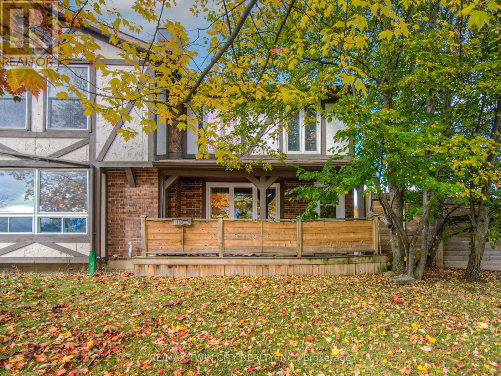 118 GLAMIS ROAD, Cambridge, Ontario