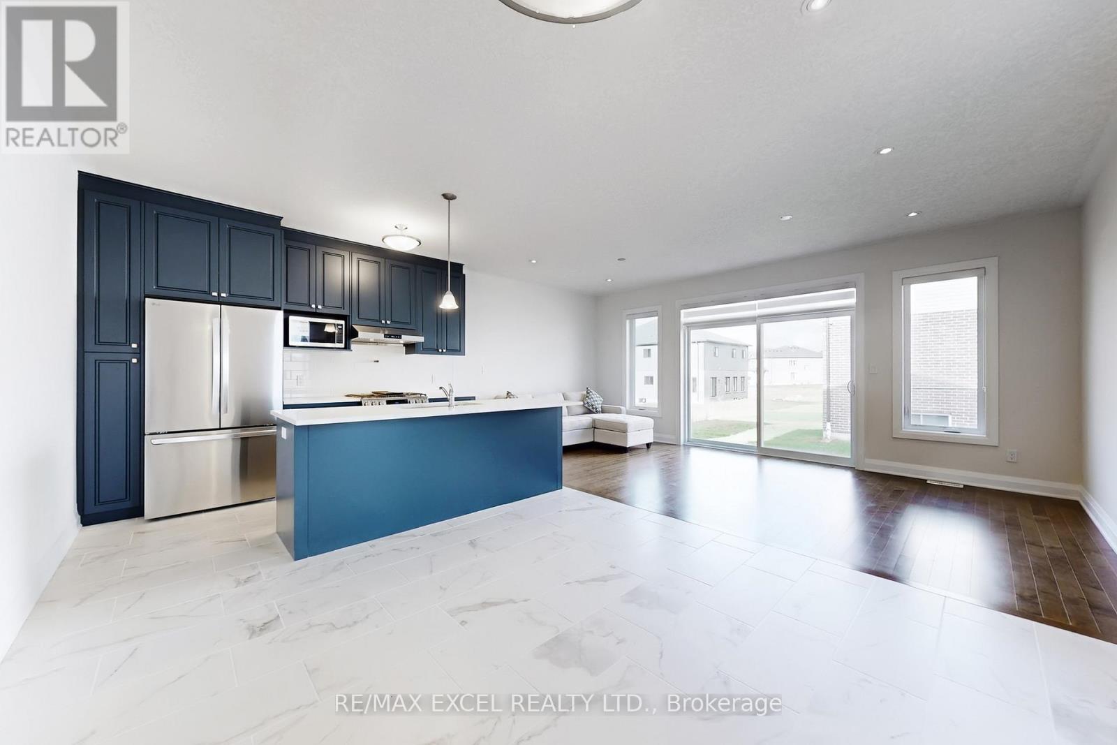 6 DOMINIQUE STREET, Kitchener, Ontario