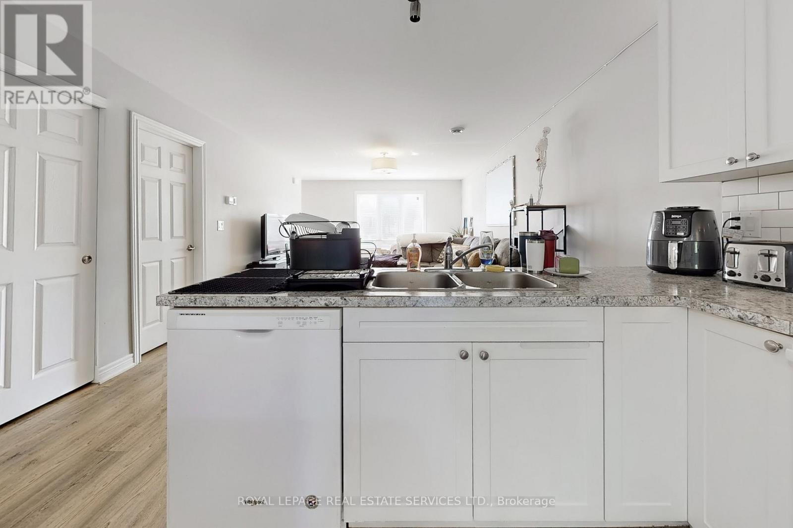 Main - 89 Louth Street, St. Catharines, Ontario  L2S 2T7 - Photo 19 - X12509378