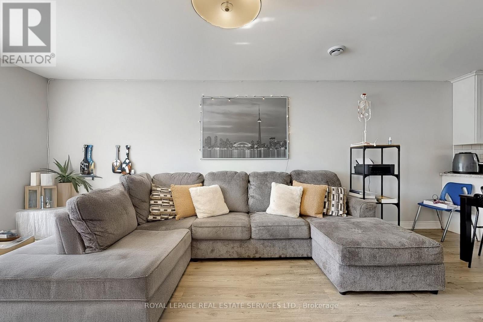 Main - 89 Louth Street, St. Catharines, Ontario  L2S 2T7 - Photo 9 - X12509378