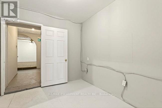 196 1/2 Kenilworth Avenue N, Hamilton, Ontario  L8H 4S2 - Photo 11 - X12509400