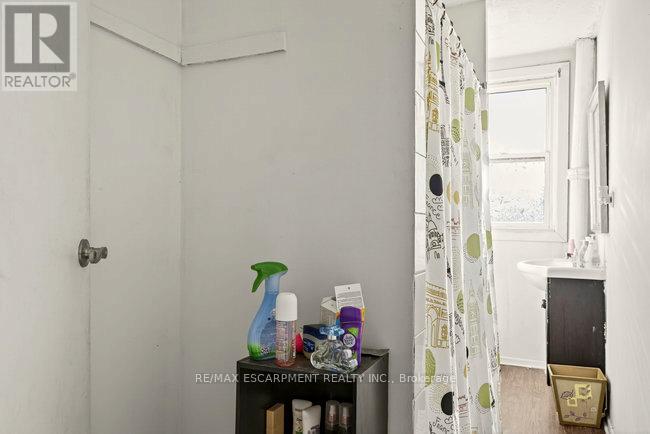 196 1/2 Kenilworth Avenue N, Hamilton, Ontario  L8H 4S2 - Photo 32 - X12509400