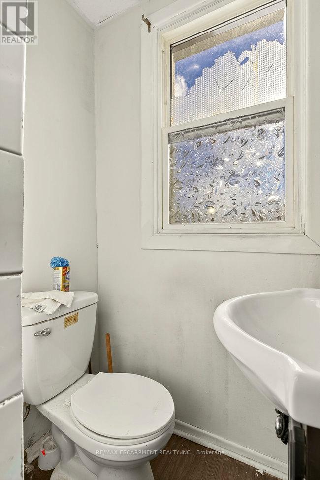 196 1/2 Kenilworth Avenue N, Hamilton, Ontario  L8H 4S2 - Photo 33 - X12509400