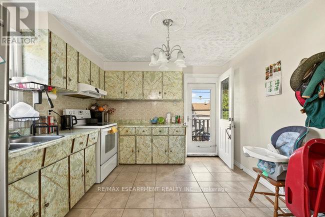 196 1/2 Kenilworth Avenue N, Hamilton, Ontario  L8H 4S2 - Photo 39 - X12509400