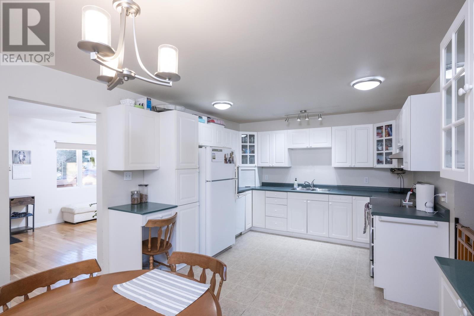 336 Otto St, Thunder Bay, Ontario  P7A 2V3 - Photo 12 - TB253404