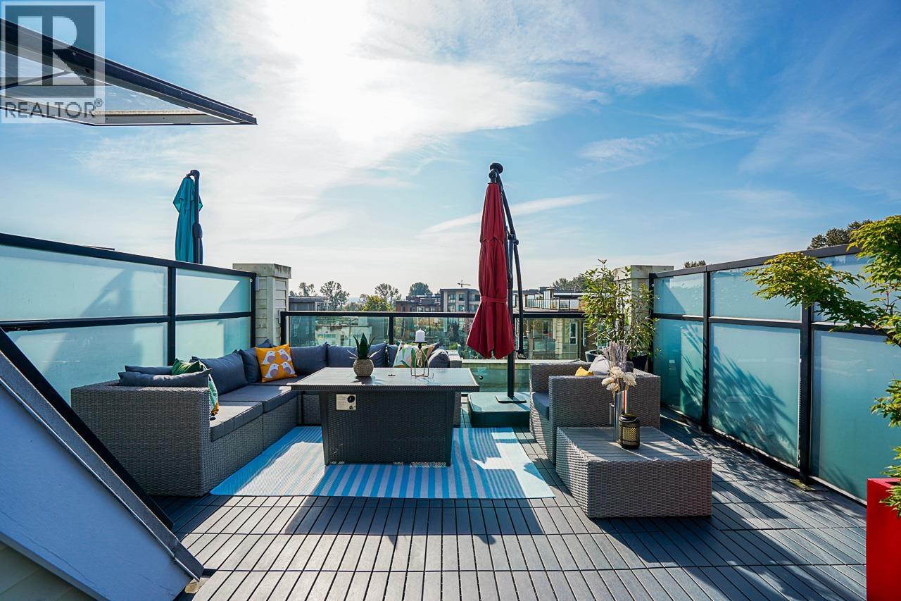 76 728 W 14TH STREET, North Vancouver, British Columbia