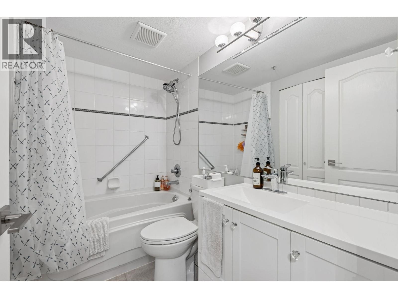 110 5900 Dover Crescent, Richmond, British Columbia V7C 5R4 - Photo 23 - R3064612