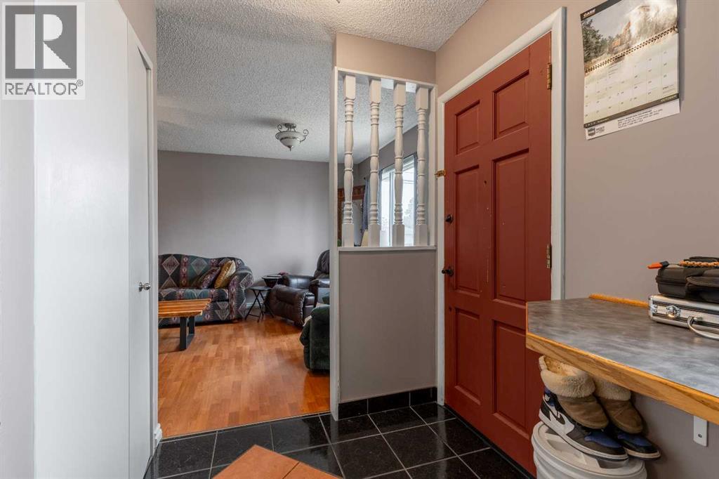 1919 19 Avenue S, Lethbridge, Alberta  T1K 3E7 - Photo 6 - A2268685