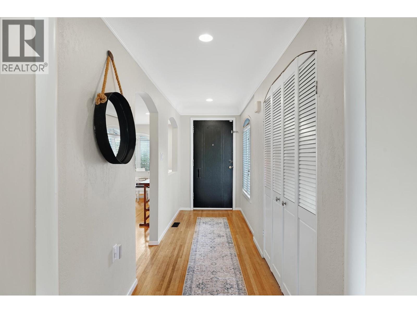 3737 Yale Street, Burnaby, British Columbia V5C 1P3 - Photo 3 - R3064658