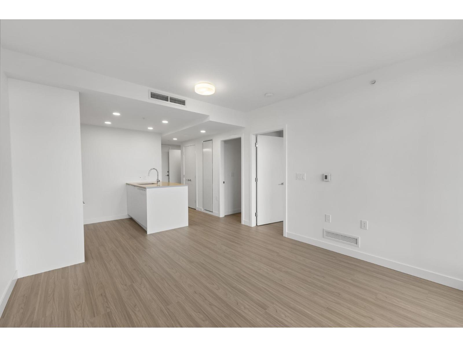 1209 13675 107a Avenue, Surrey, British Columbia  V3T 2H2 - Photo 6 - R3063870