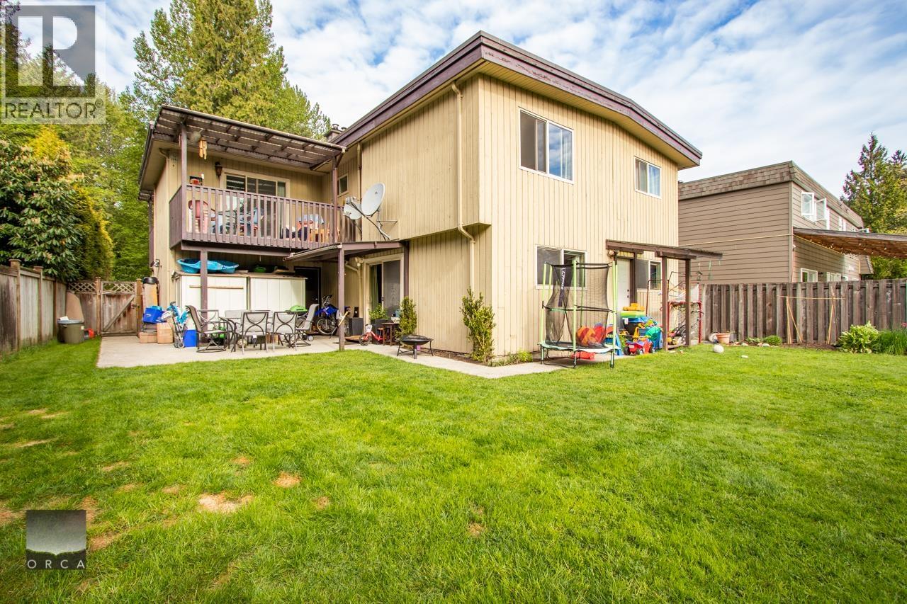 Ground level 1990 CASANO DRIVE, north vancouver, British Columbia