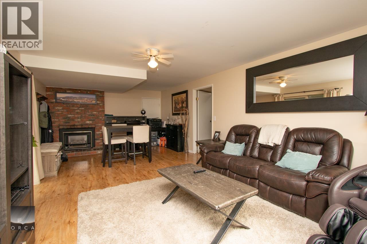 Ground Level 1990 Casano Drive, North Vancouver, British Columbia  V7J 2R2 - Photo 5 - R3064610