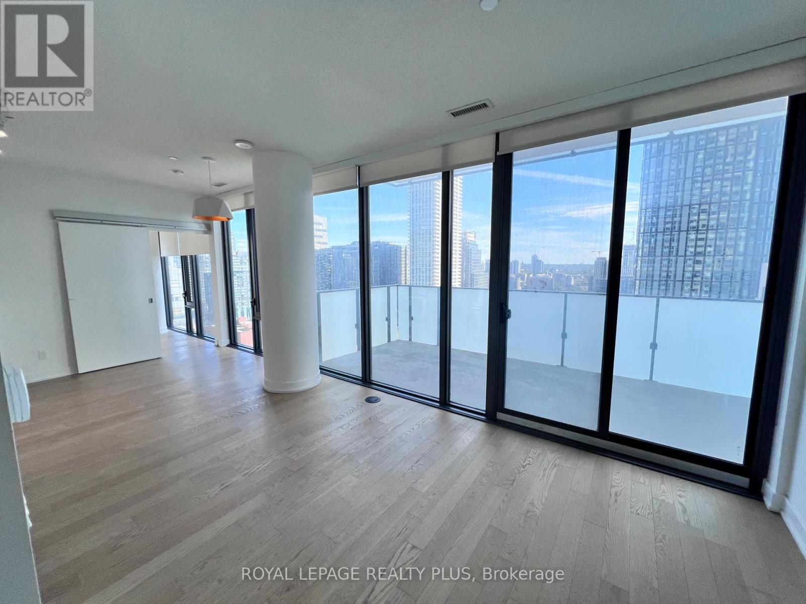 2416 - 25 Richmond Street E, Toronto, Ontario  M5C 0A6 - Photo 18 - C12477189